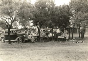 Family outing during Ranchers Roundup, early 1940's.